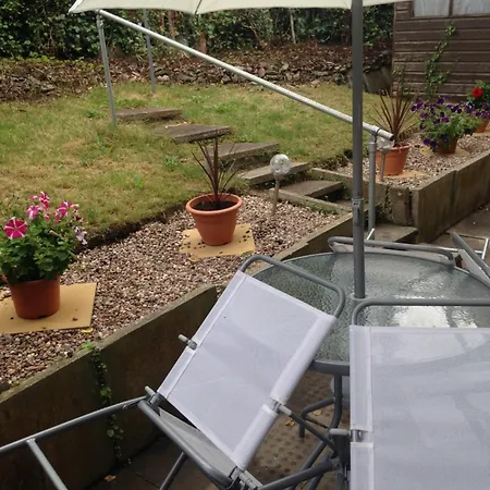 Holiday home 3 Bedroom - Entire - Affluent Suburb *