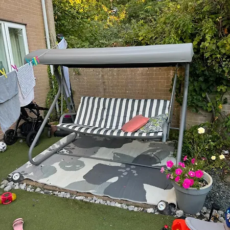 3 Bedroom - Entire - Affluent Suburb